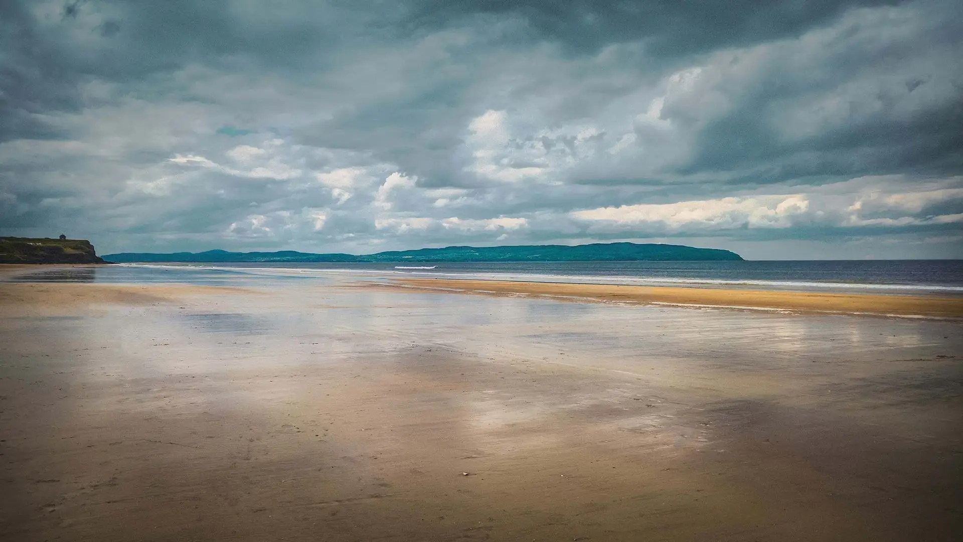 Donegal beach overlooking the sea.